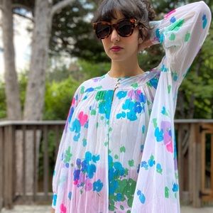 STUNNING RARE 1960s long sleeve nylon peignoir